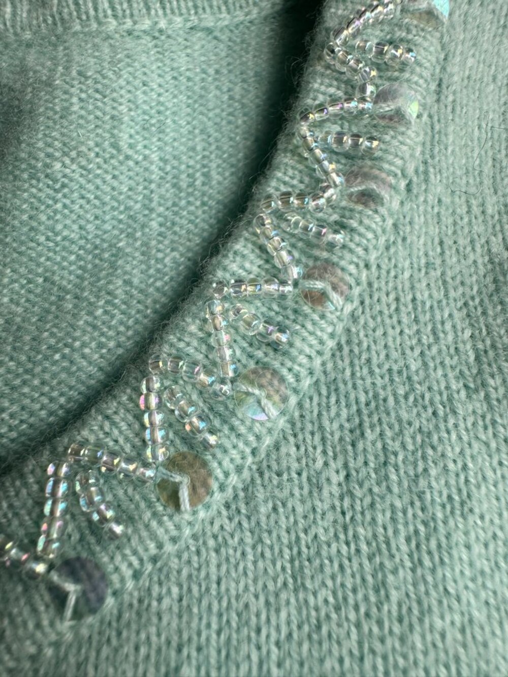 Lands’ End Cashmere Crewneck Sweater Green Teal Women’s M | Sequin Bead Trim